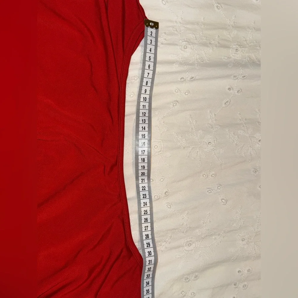 Red Ruffle Off-Shoulder Top | S-M - Picture 6 of 6